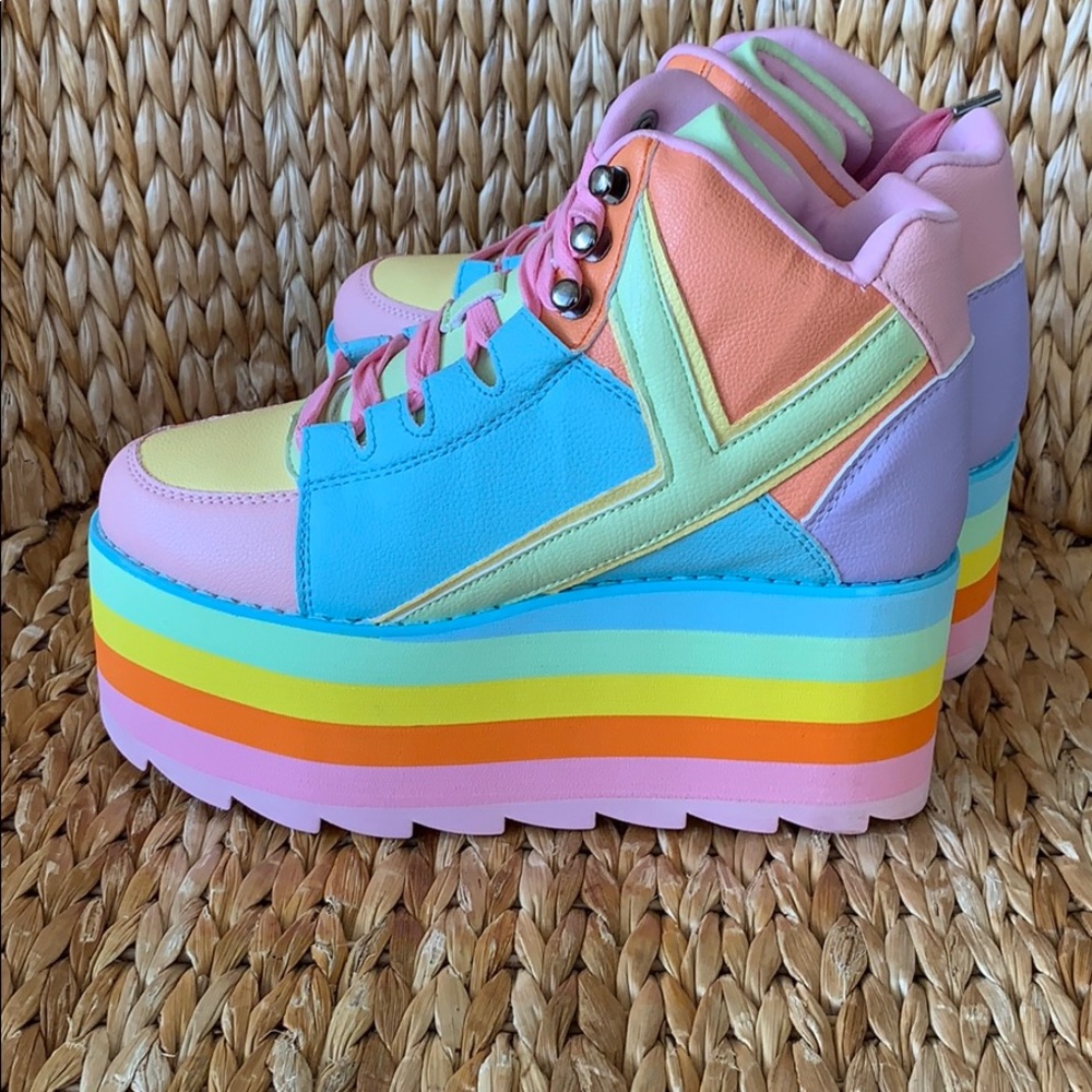 💕NIB YRU Qozmo Pastel Platform Sneakers💕 - Picture 3 of 7